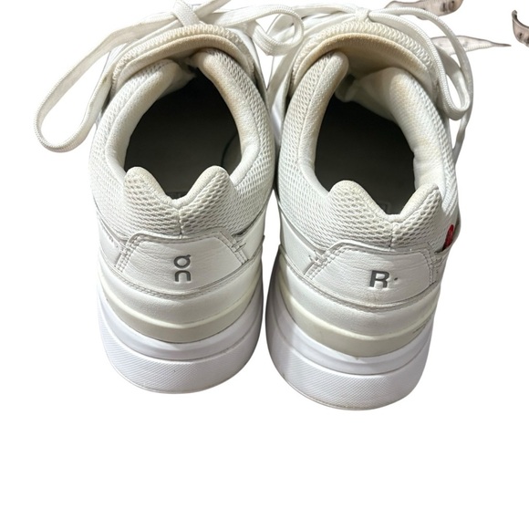 On The Roger Advantage Sneakers Shoes Tennis White Leather Size 9 - Picture 5 of 10